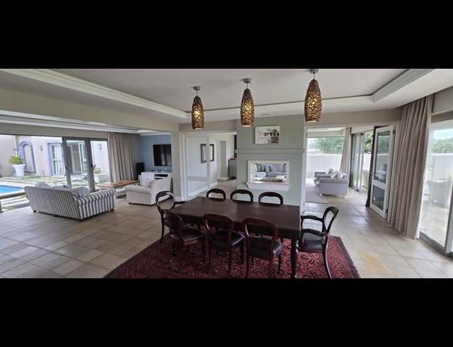 6 BEDROOM HOUSE FOR SALE IN MYOLI BEACH